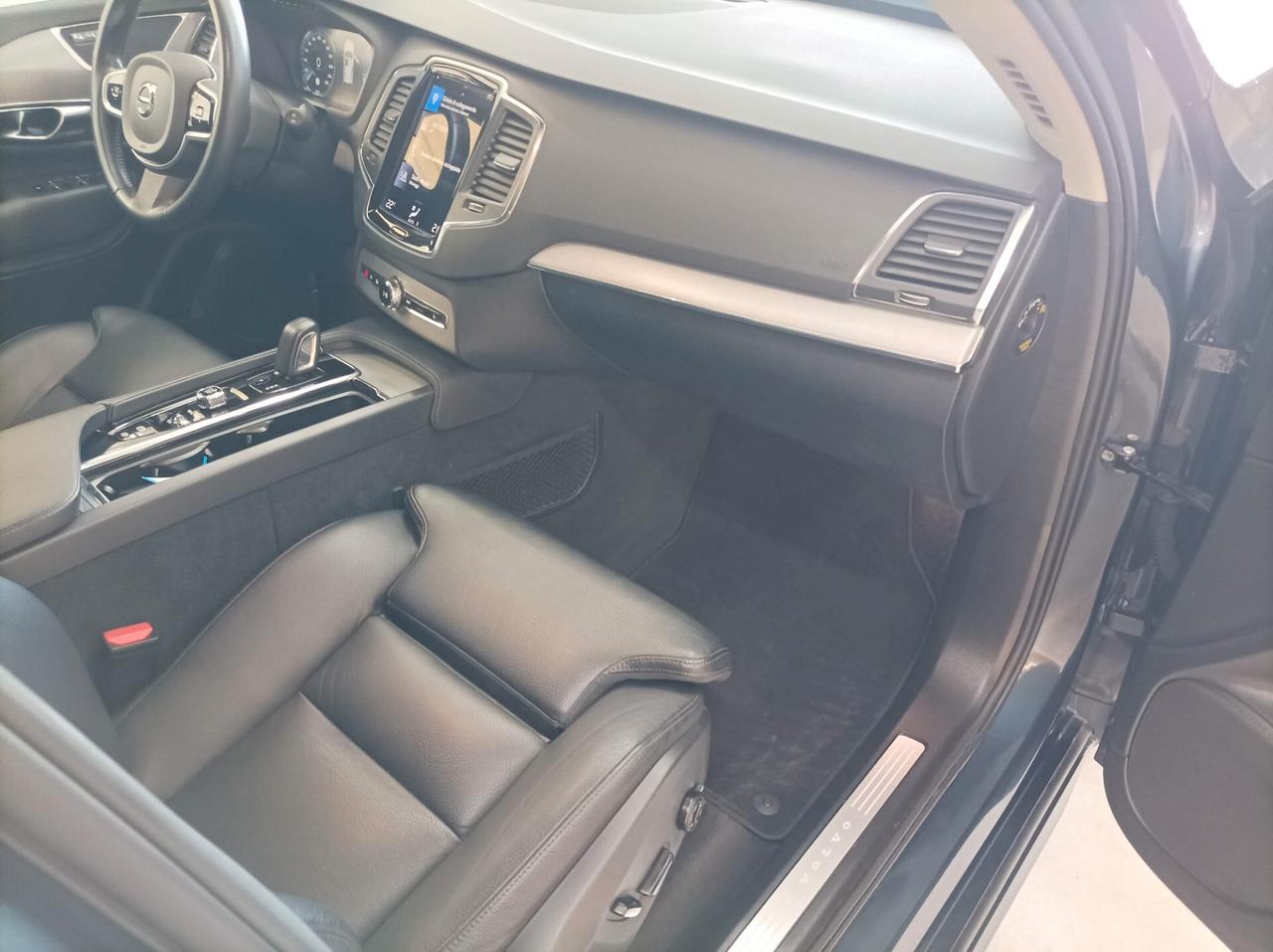 Volvo XC 90 XC90 B5 (d) AWD Geartronic 7 posti Momentum 06/2020