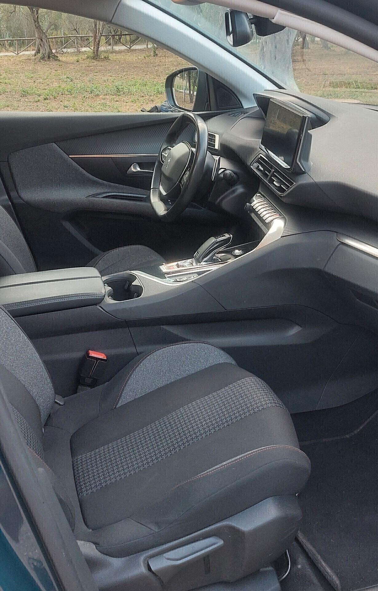 Peugeot 3008 BlueHDi 130 S&S Allure