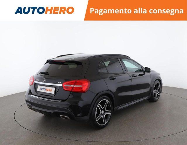 MERCEDES-BENZ GLA 200 CDI Automatic Premium