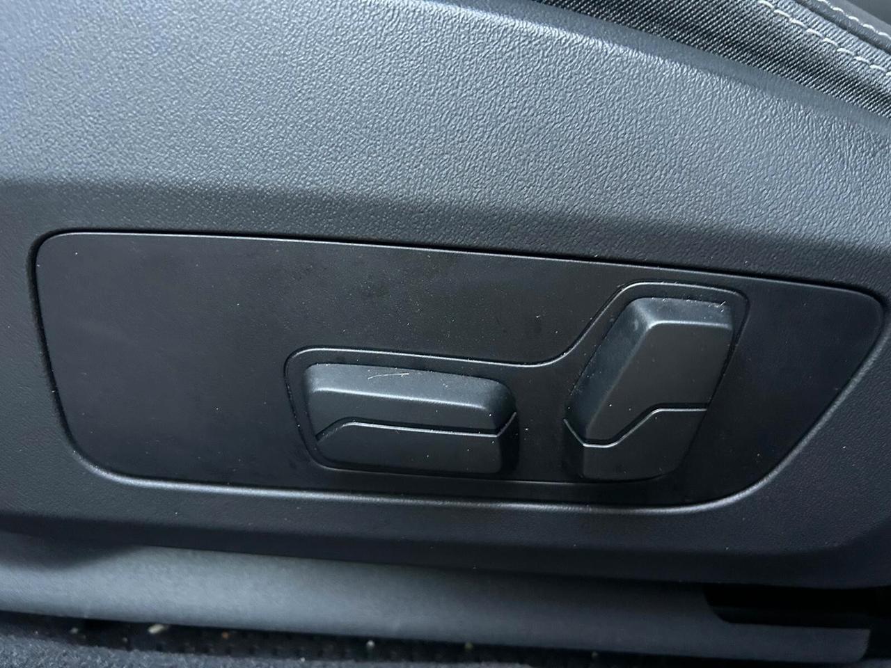 Bmw 120 48V 5p. MSport NAVI PRO - CERCHI 19"- HEAD UP - HARMAN KARDON