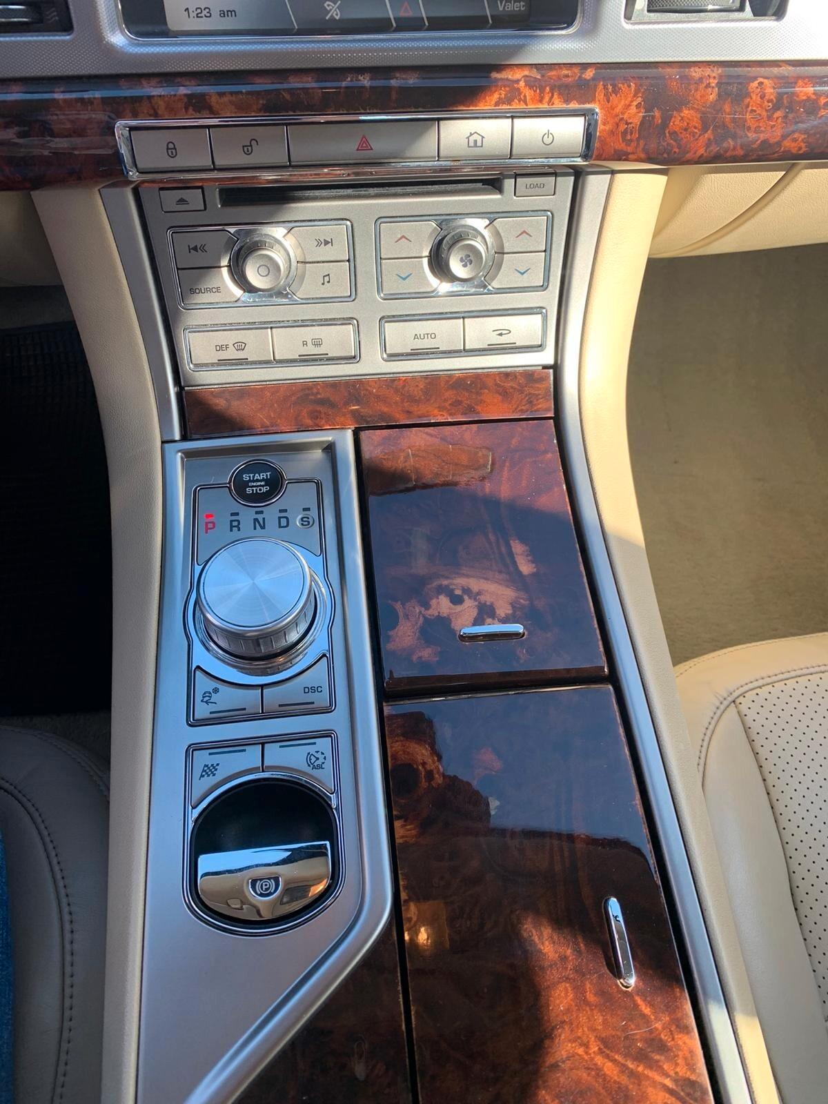Jaguar XF 3.0 DS V6 Portfolio 275CV