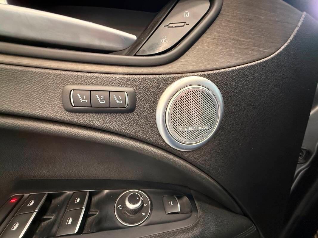 Alfa Romeo Stelvio 2.2 t Business Q4 210cv auto