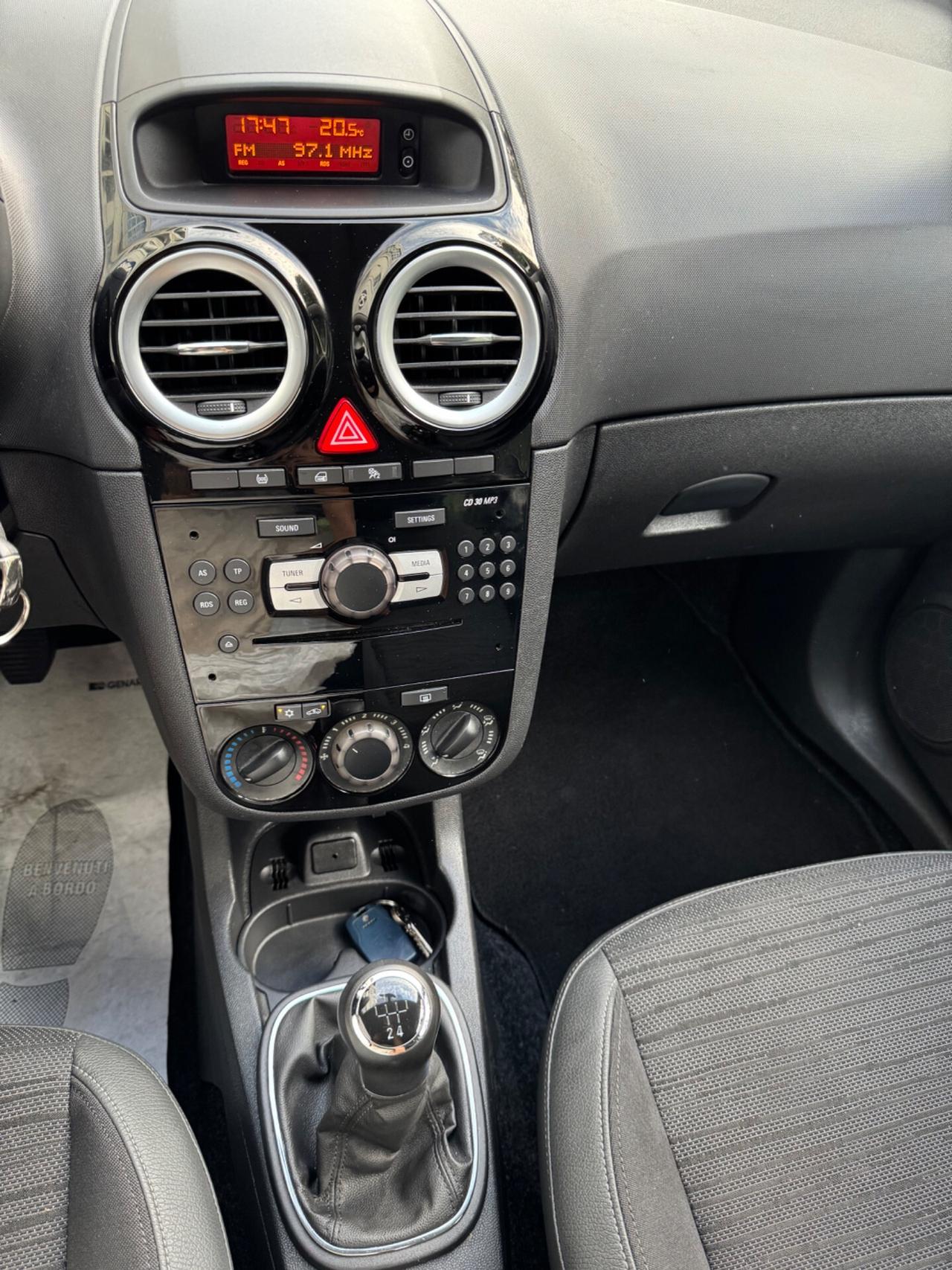 OPEL CORSA 1.2 NEOPATENTATI KM 59MILA