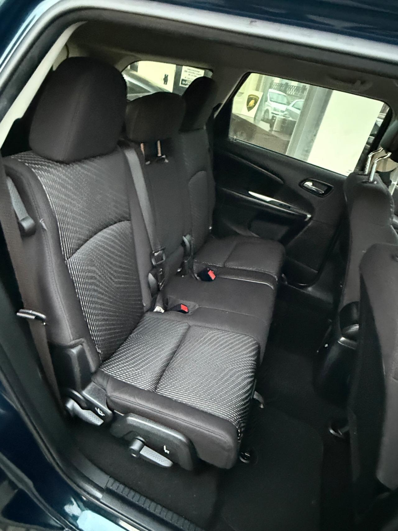 7 POSTI Fiat Freemont 2.0 Multijet 170 CV Urban