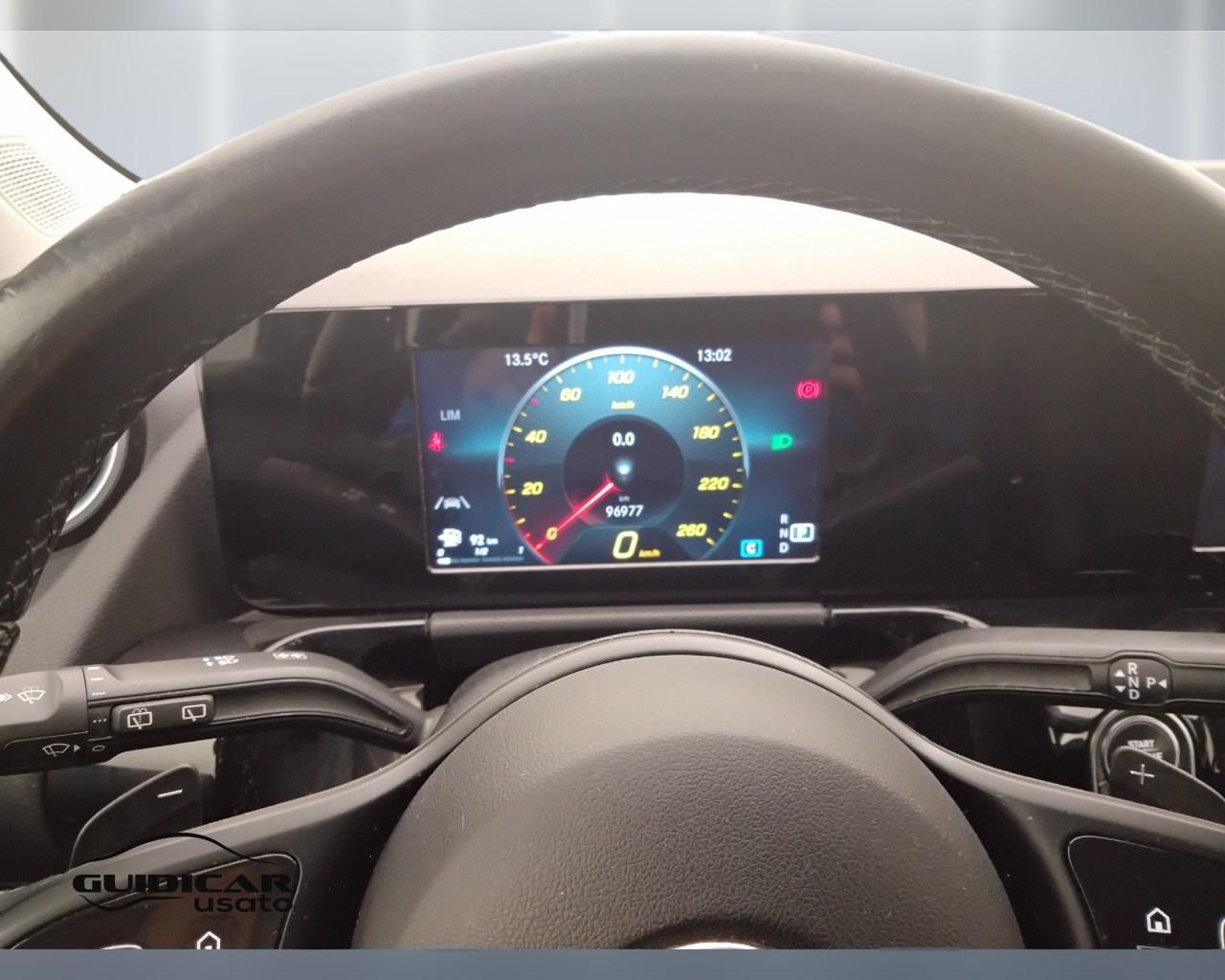 Mercedes-Benz Classe B - W247 2018 - B 180 d Sport auto