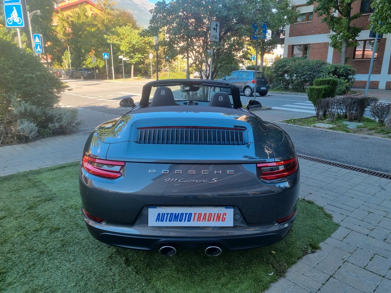 Porsche 911 3.0 Carrera S Cabriolet
