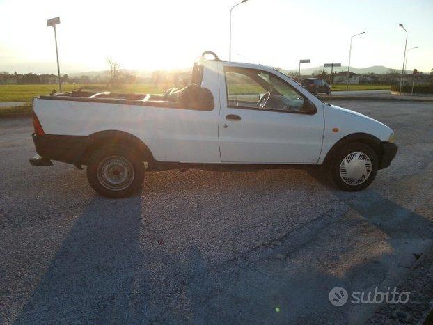 Fiat Strada 1.2 Pickup Metano