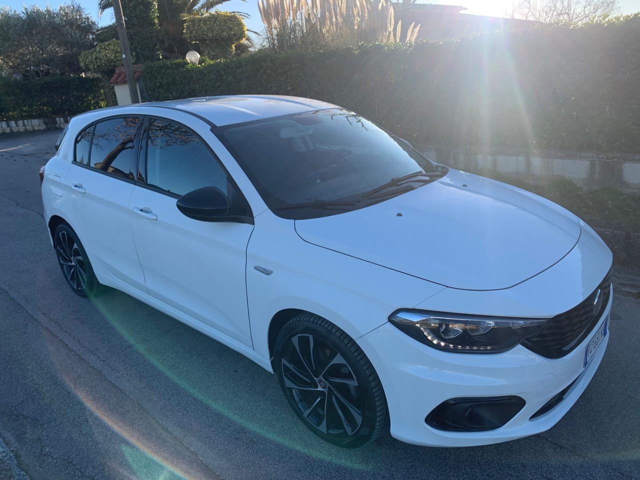 Fiat Tipo 1.6 Mjt S&S 5 porte S-Design