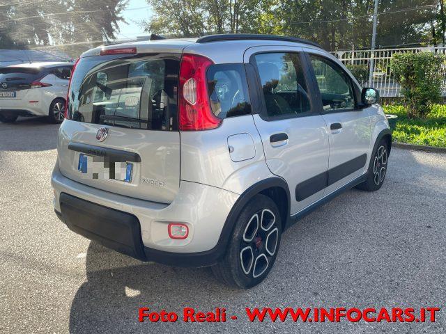 FIAT Panda 1.0 FireFly S&S Hybrid City Life NEOPATENTATI