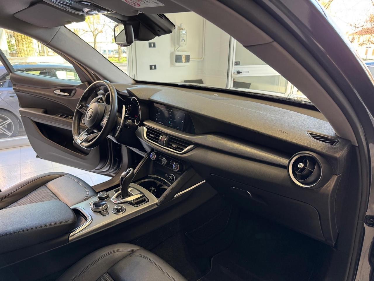 Alfa Romeo Stelvio 2.2 Jtdm 190Cv “75.000 KM”