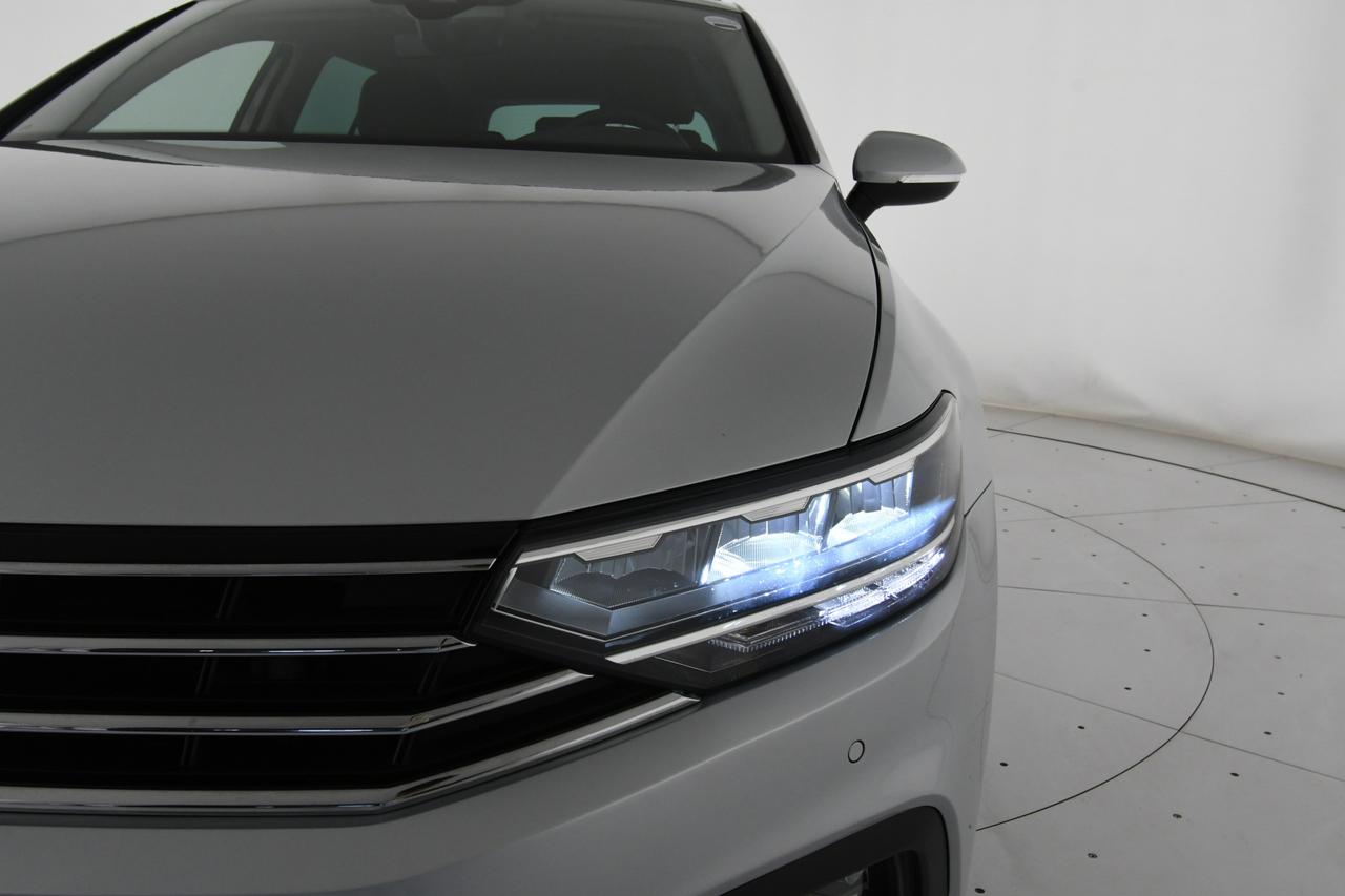 VOLKSWAGEN Passat Variant 2.0 tdi Executive 190cv dsg ACC+APP CONNECT+ALCANTARA