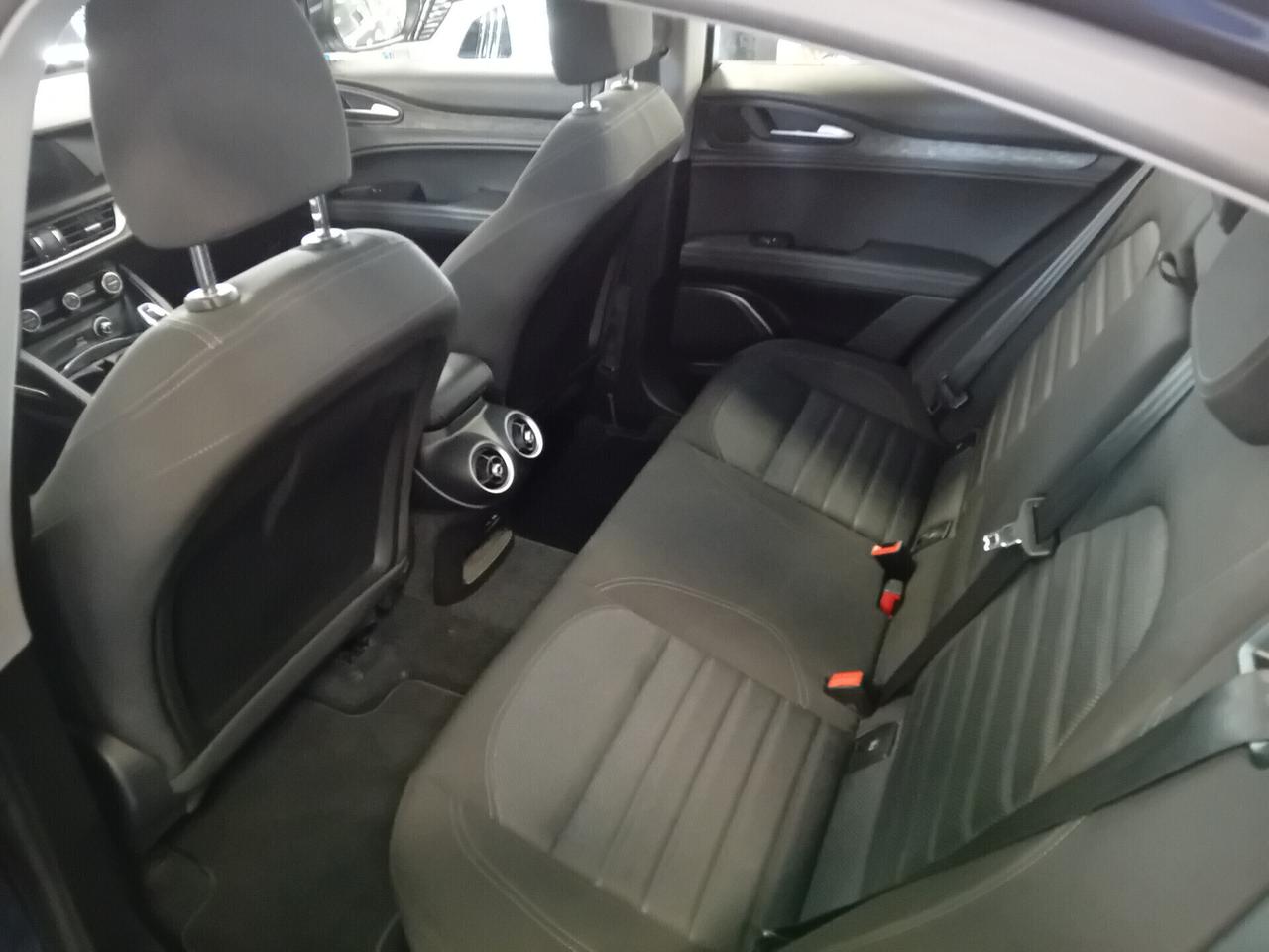 Alfa Romeo Stelvio 2.2 Turbodiesel 190 CV AT8 RWD Business