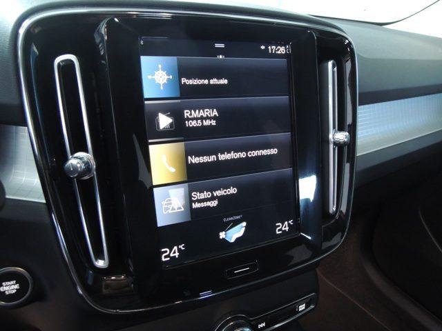 VOLVO XC40 T3 Geartronic Momentum