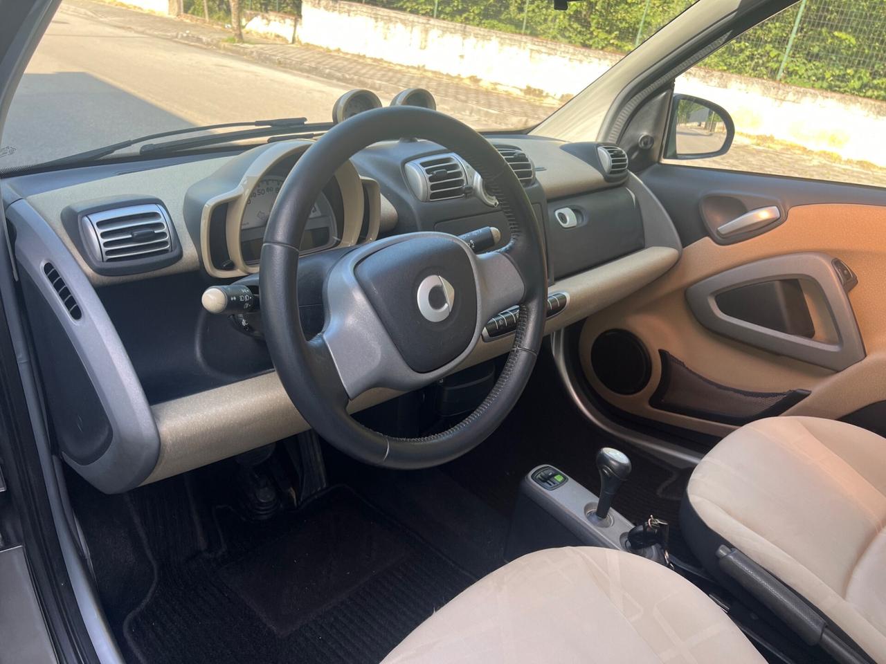 Smart ForTwo 1.0 benzina 71cv Mhd coupé pure