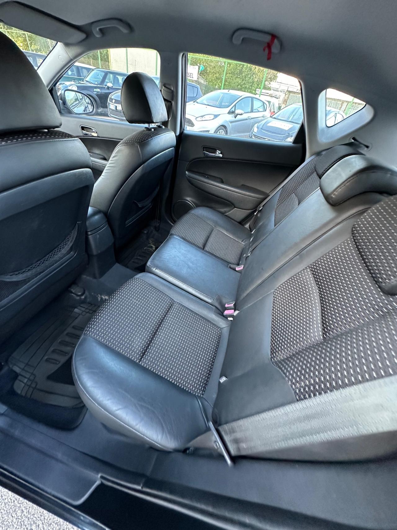 Hyundai i30 1.6 CRDi VGT 16V 115CV 5p. Dynamic