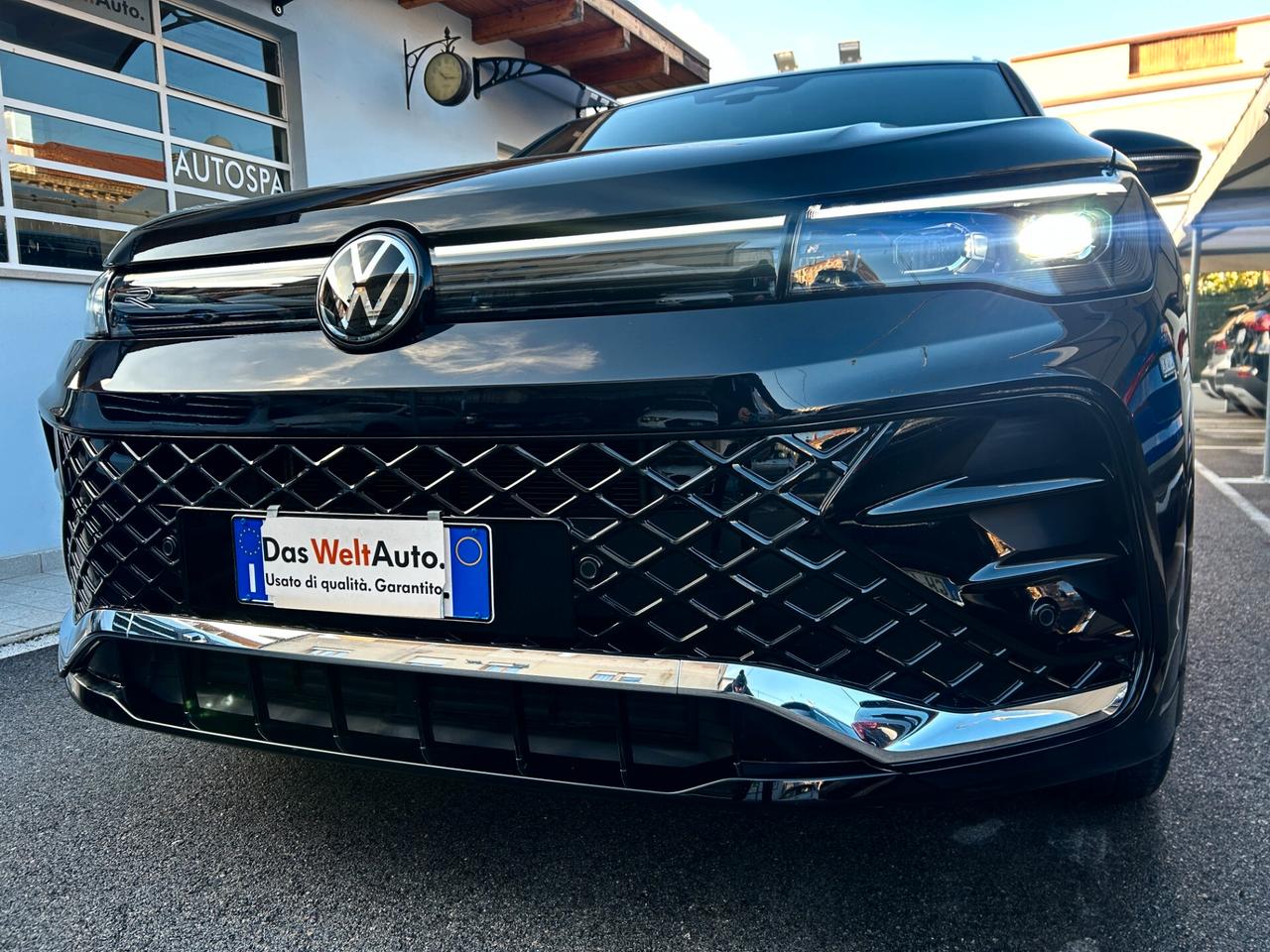 Volkswagen Tiguan 2.0 TDI 150 CV DSG R-Line 2024