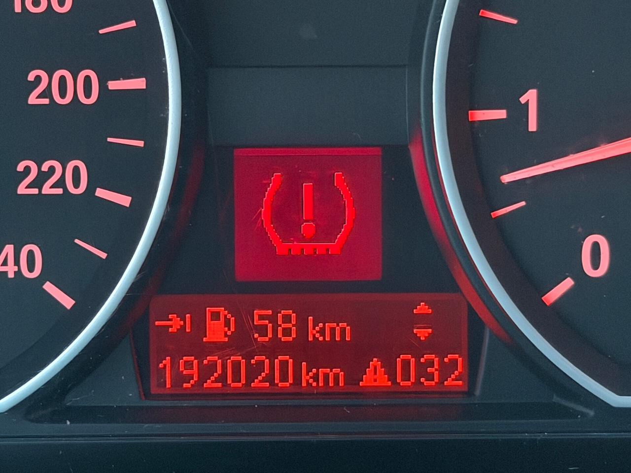 BMW 116i BENZINA EURO4 GANCIO TRAINO NEOPATENTATI