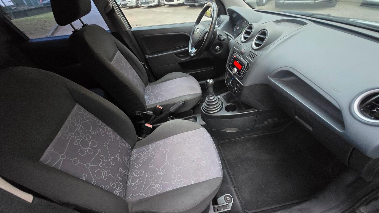 Ford Fiesta 1.4 TDCi 5p. Ghia