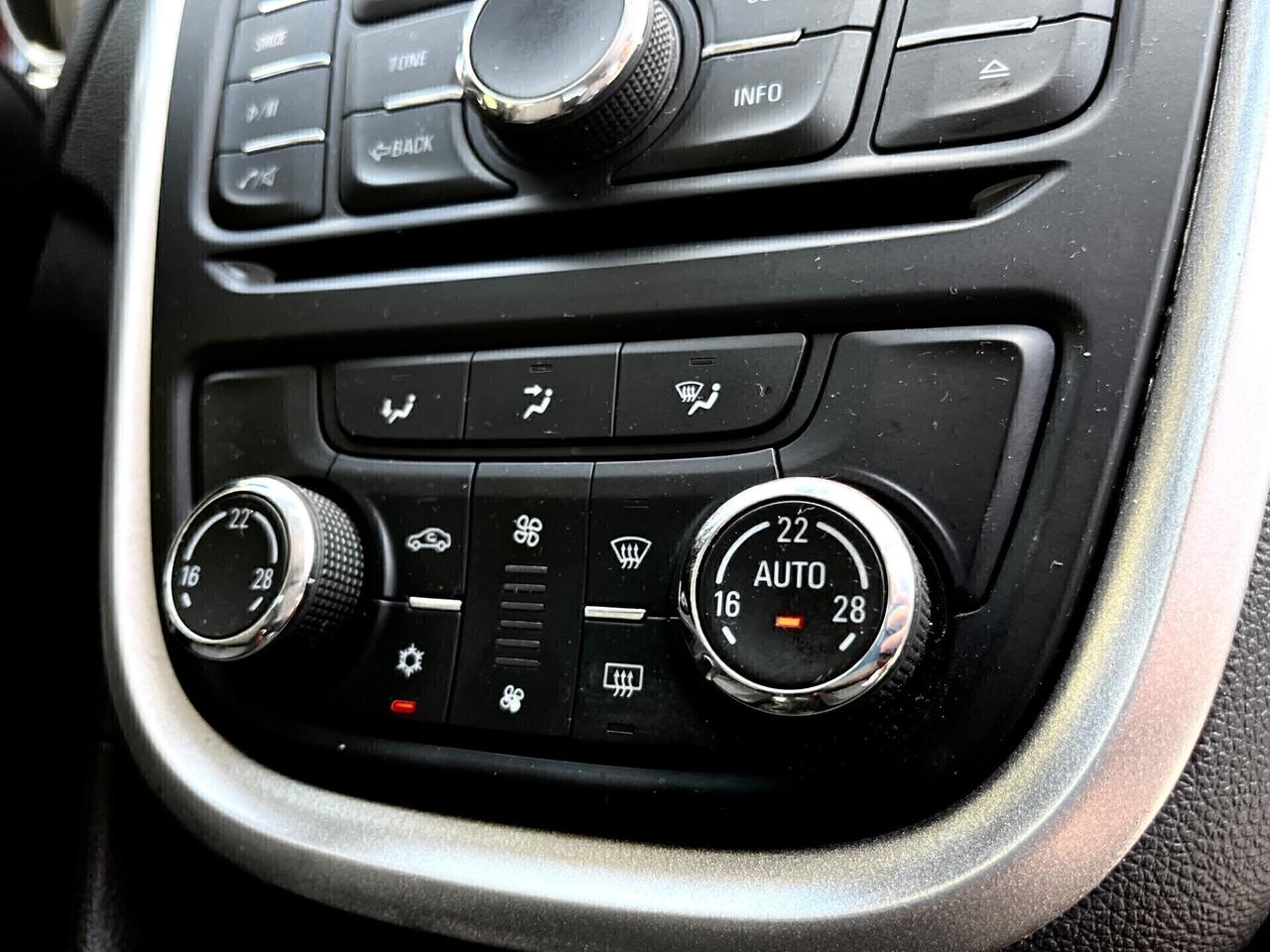 Opel Mokka 1.4 (4x4)GPLSCADENZA2032 Cosmo