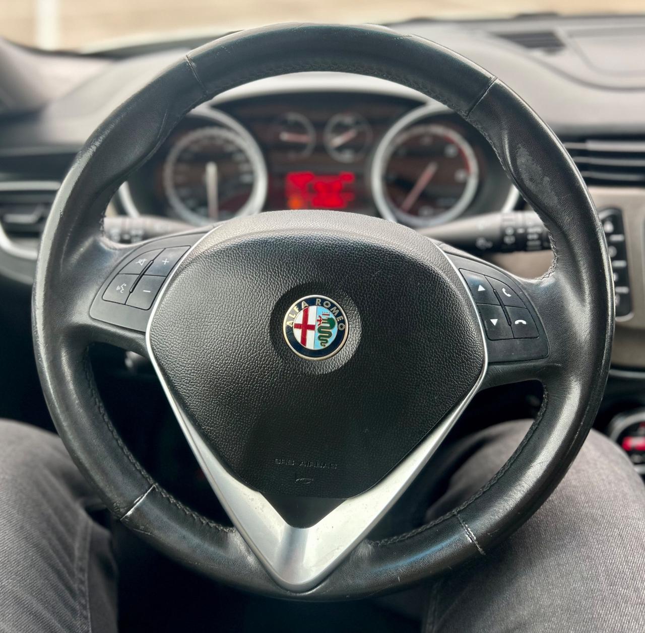Alfa Romeo Giulietta JTDm-2 Exclusive Sport Pack