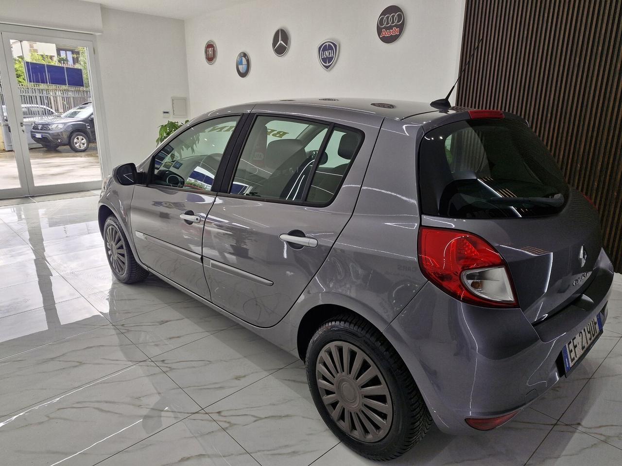 RENAULT CLIO 1.2 BENZINA 16V LUXE 140000KM