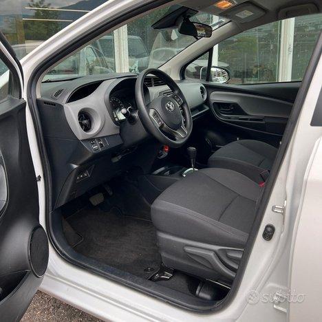 Toyota Yaris 1.5 Hybrid 5 porte Cool