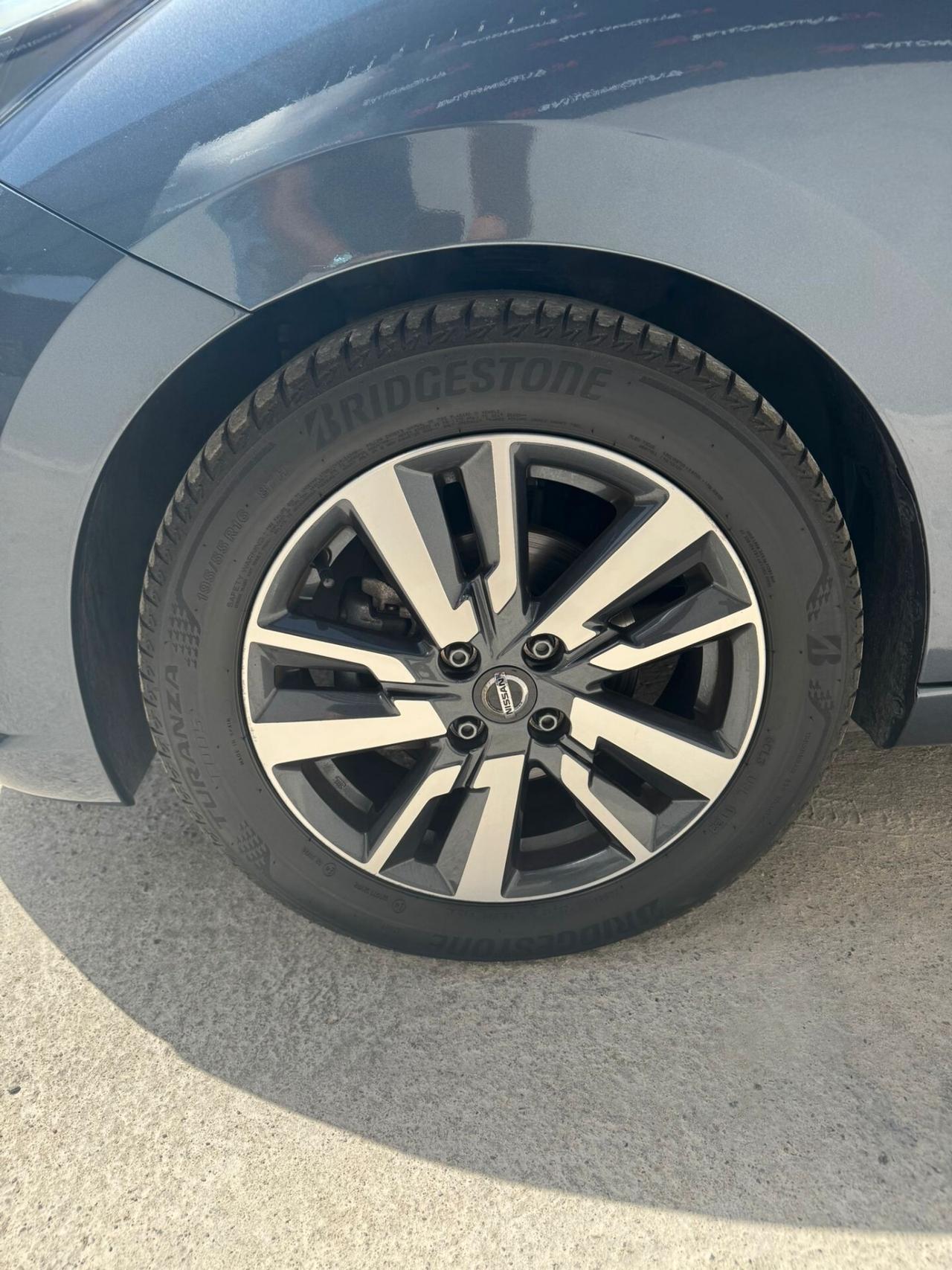 Nissan Micra IG-T 100 5 porte Tekna
