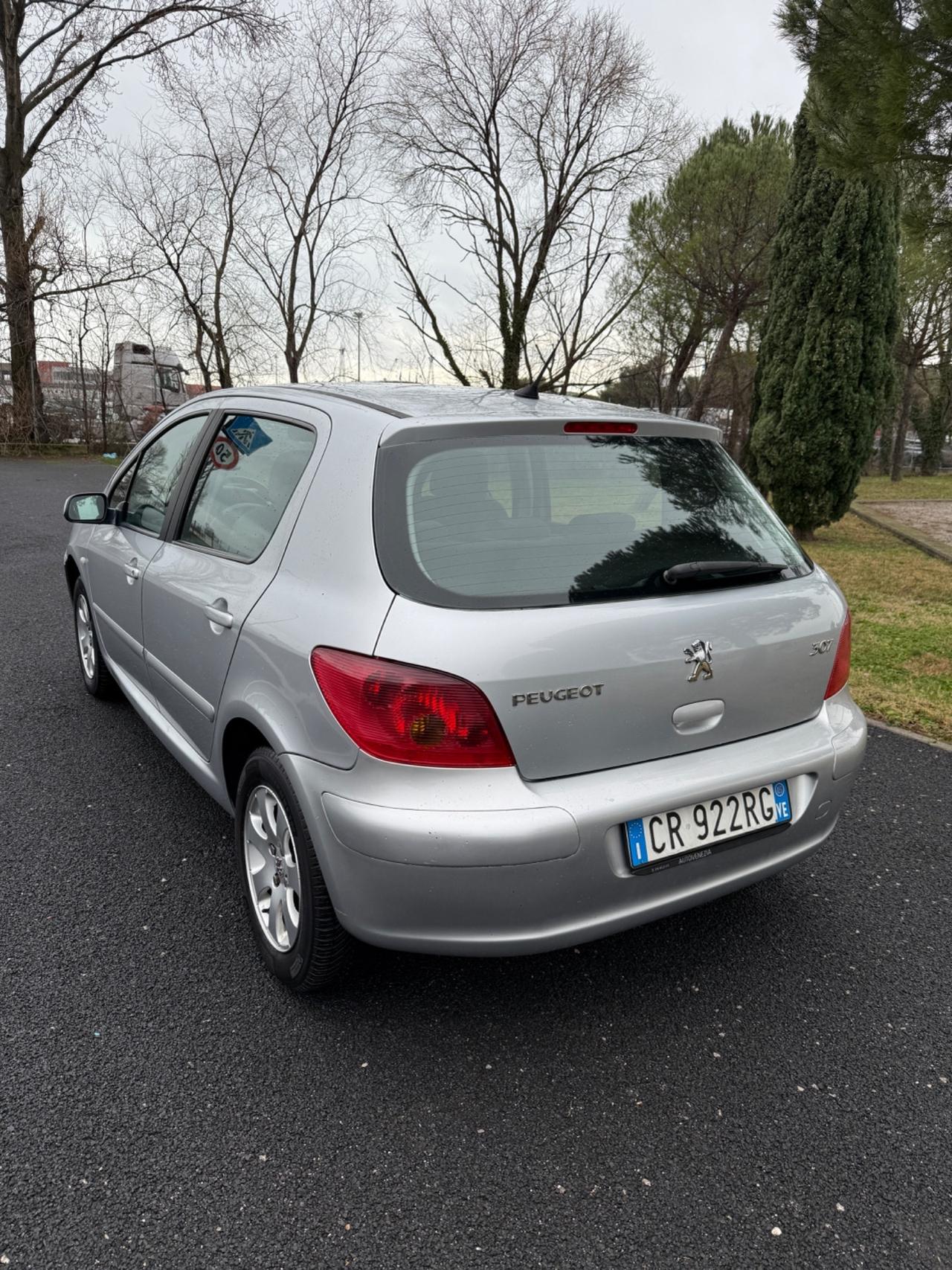 Peugeot 307 1.4 16V 5p. XR Plus