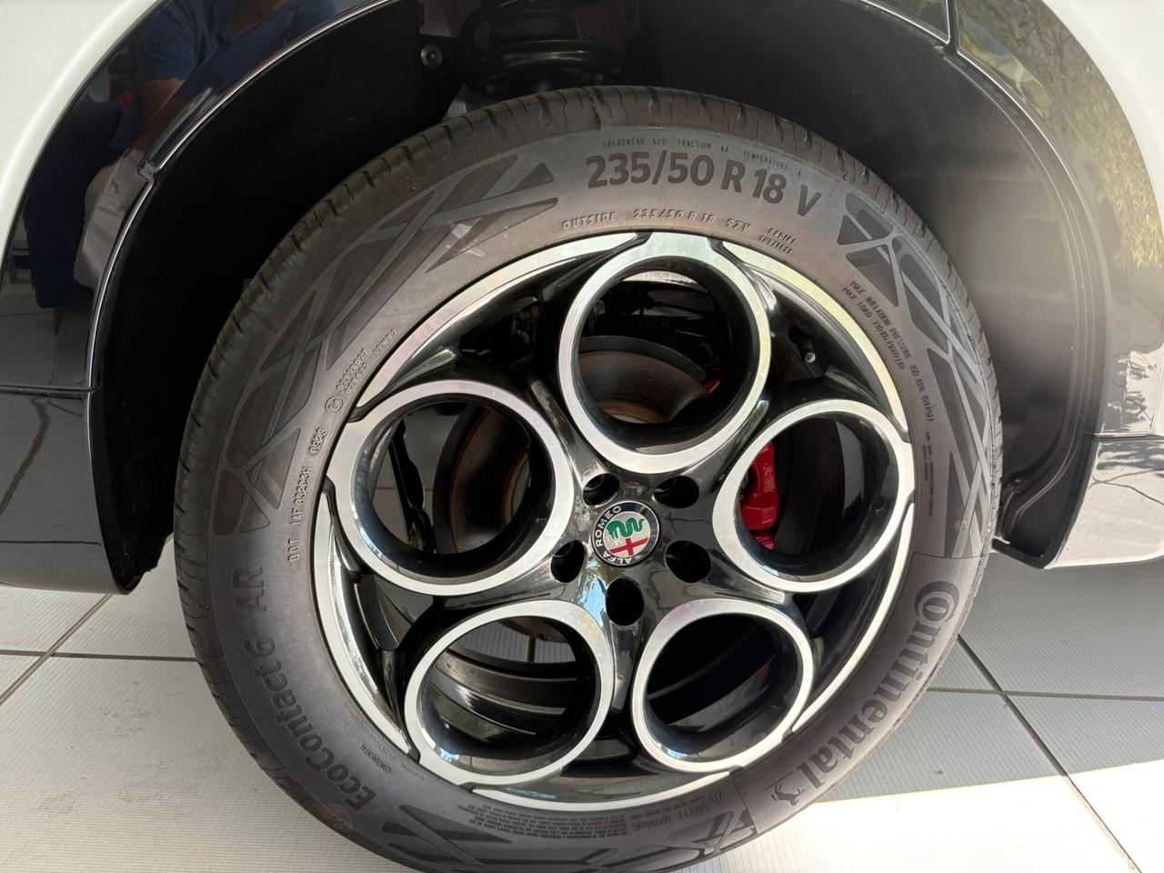 Alfa Romeo Tonale 1.5 hybrid Tributo Italiano 160cv tct7