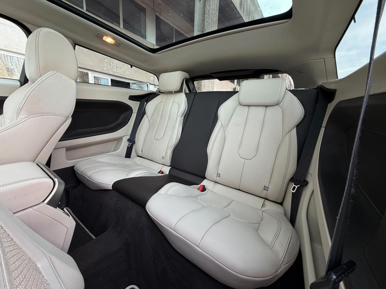 Land Rover Range Evoque 2.2 TD4 Coupé Prestige