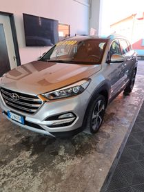 HYUNDAI TUCSON 1.7 XPOSSIBLE DEL 2017 € 11900 SENZA VINCOLI DI FINANZIAMENTO