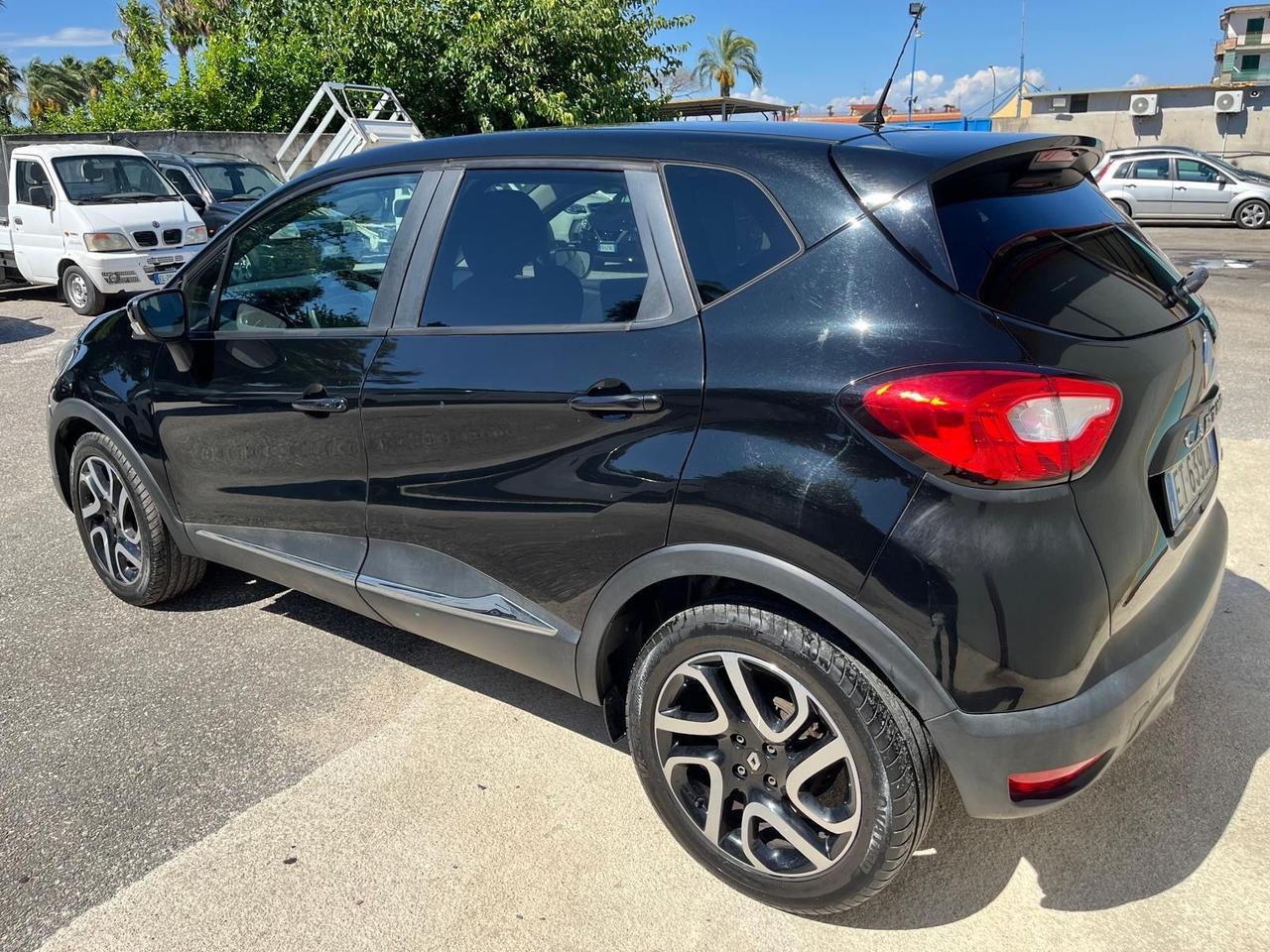 Renault captur 1.5 dci- full-12/2013