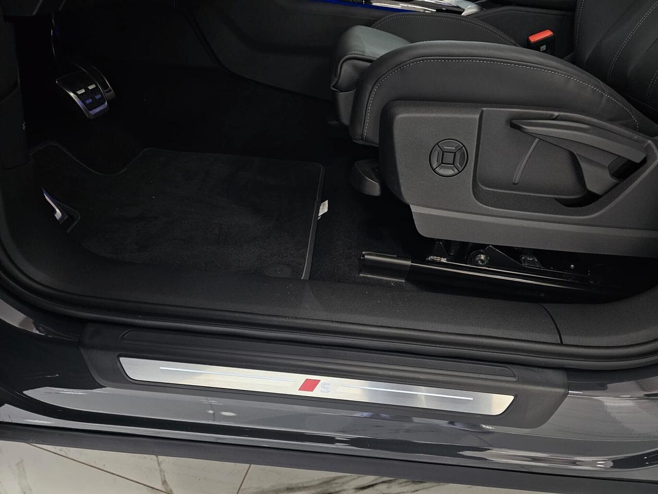 Audi Q5 SPB 40 TDI quattro S tronic Identity Black