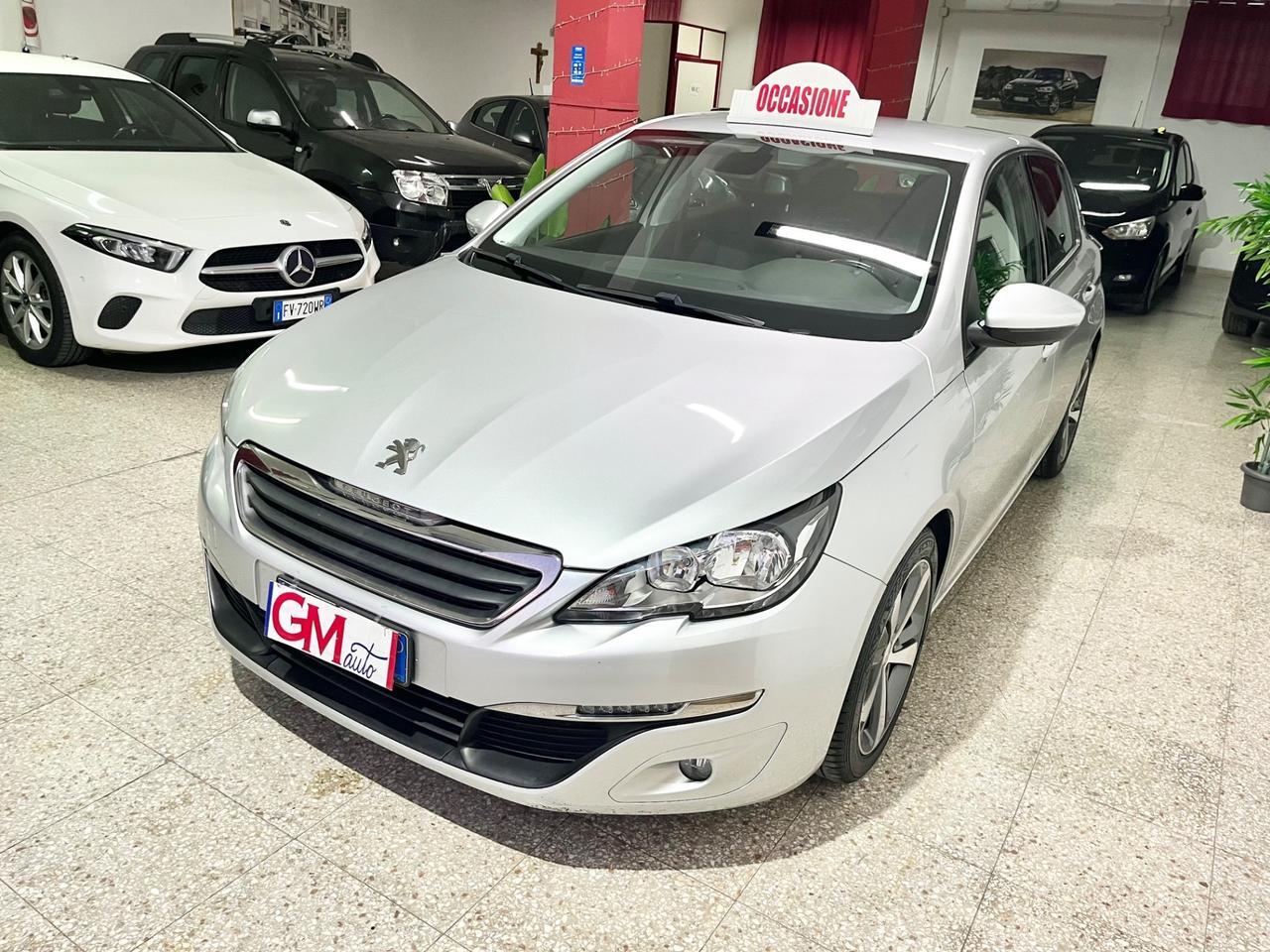 Peugeot 308 BlueHDi 100 S&S Business