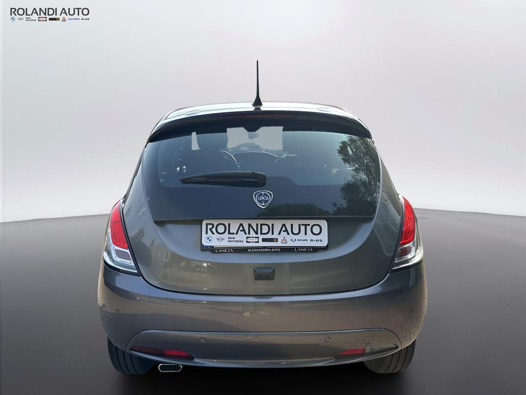 Lancia Ypsilon 1.0 FireFly Hybrid Oro