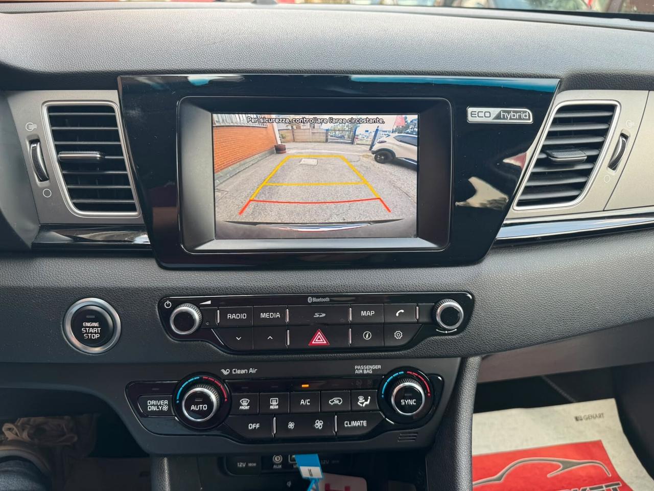 Kia Niro 1.6 GDi DCT HEV Style 141cv