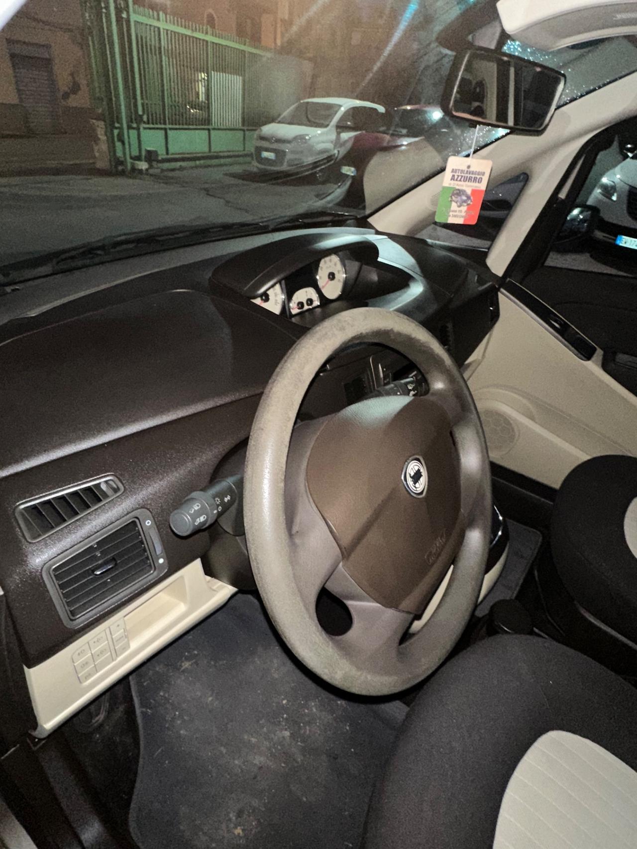 Lancia MUSA 1.4 16V Platino Plus