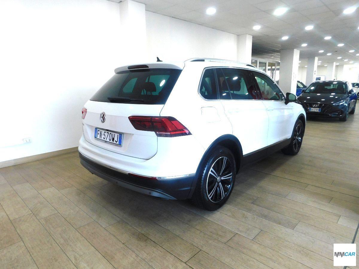 VOLKSWAGEN - Tiguan - 2.0 TDI DSG Advanced BMT