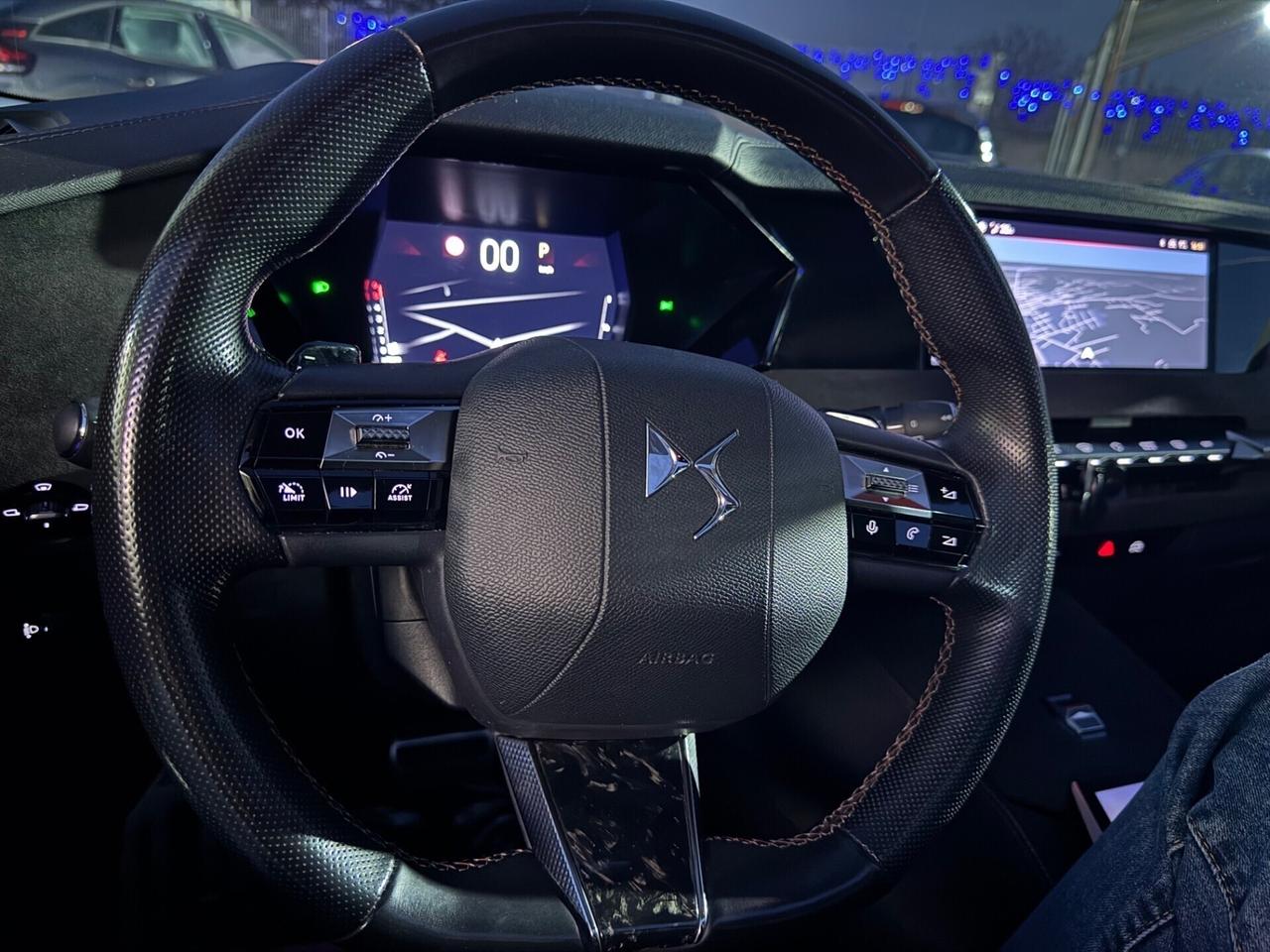 DS4 BlueHDi 130 aut. Performance Line+ Tetto Led a