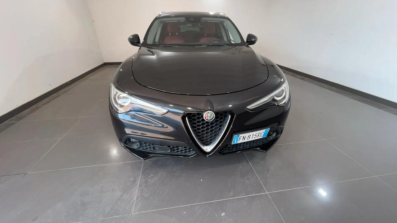Alfa Romeo Stelvio 2.2 Turbodiesel 210 CV AT8 Q4 Executive