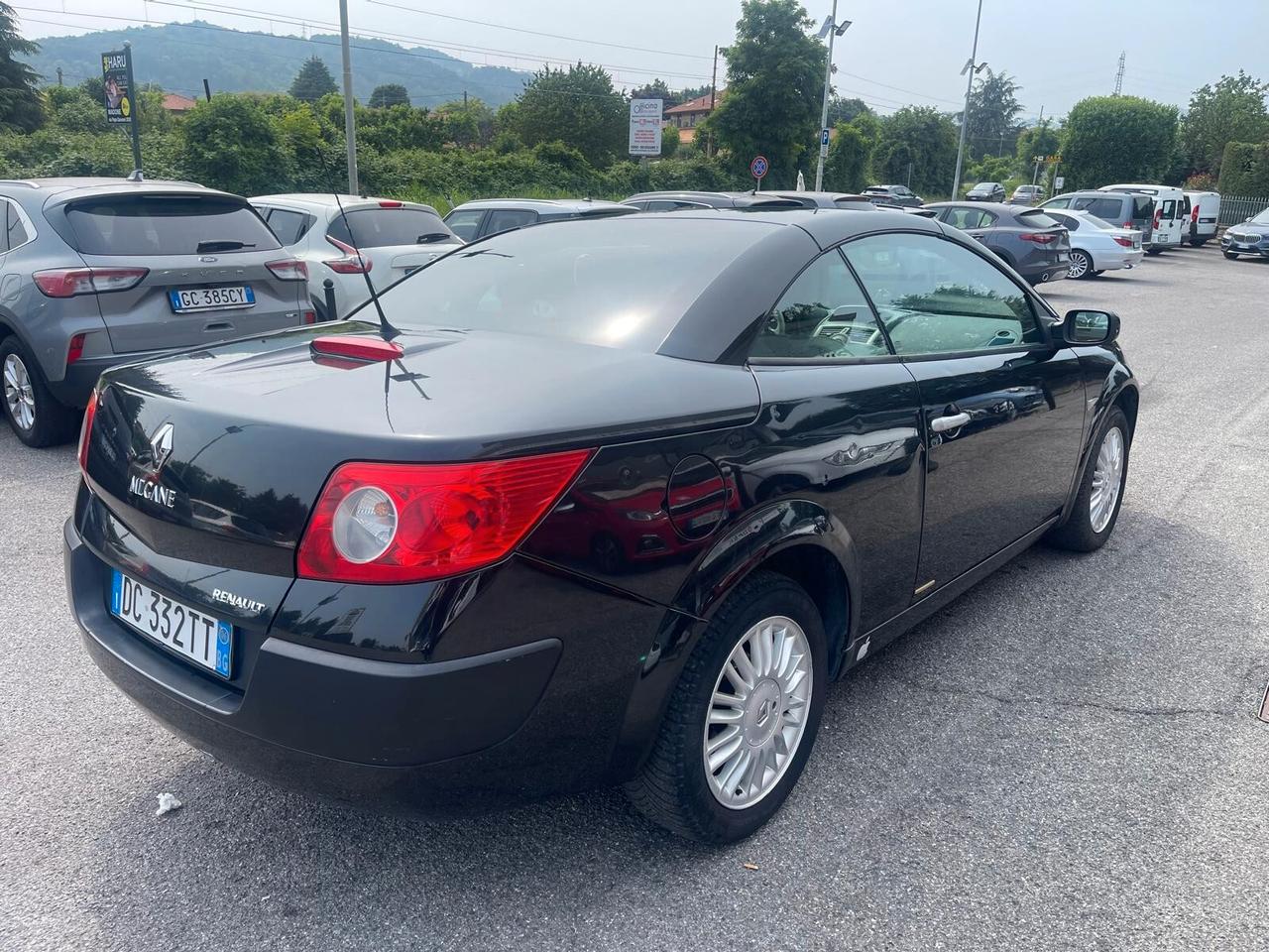 Renault Megane Mégane C-C 1.9 dCi/130CV Luxe