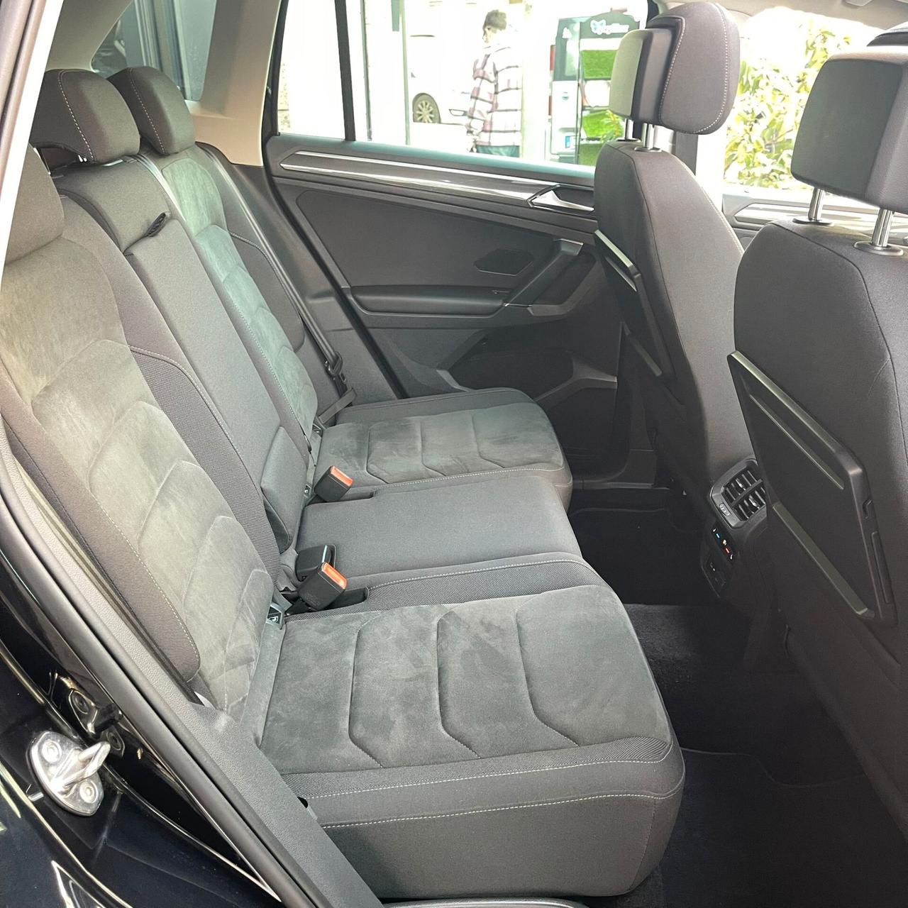 Volkswagen Tiguan 2.0 Bi-TDI 240cv DSG 4motion R-Line