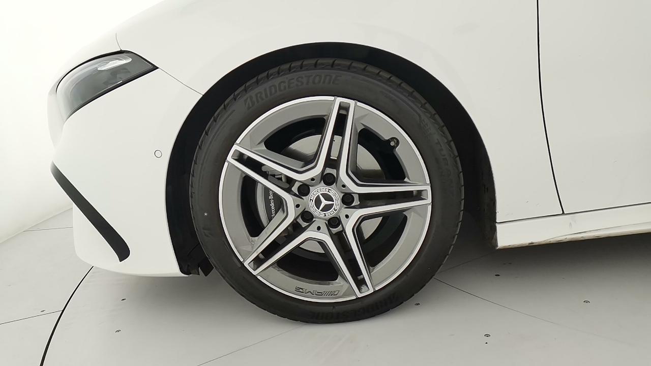Mercedes-Benz Classe A - W177 2023 - A 200 d AMG Line Advanced Plus auto