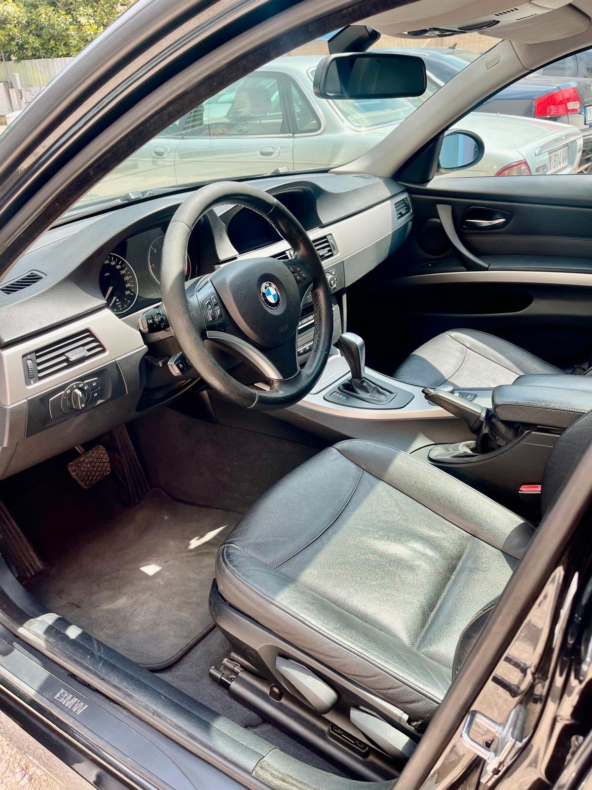 Bmw 320d AUTOMATICA NAVI TETTUCCIO