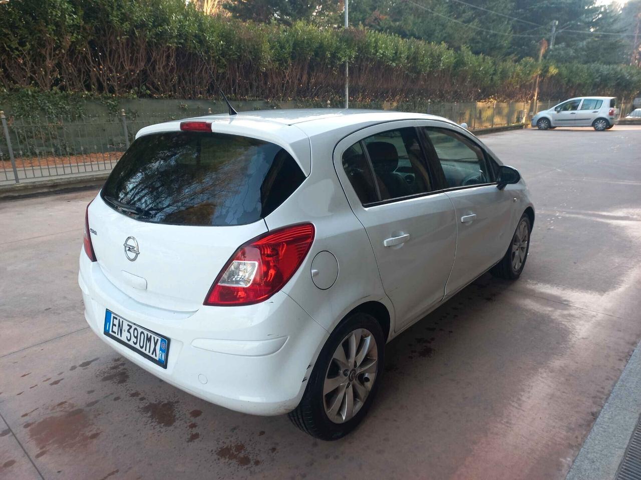 Opel Corsa 1.2 85CV 5 porte GPL-TECH Elective