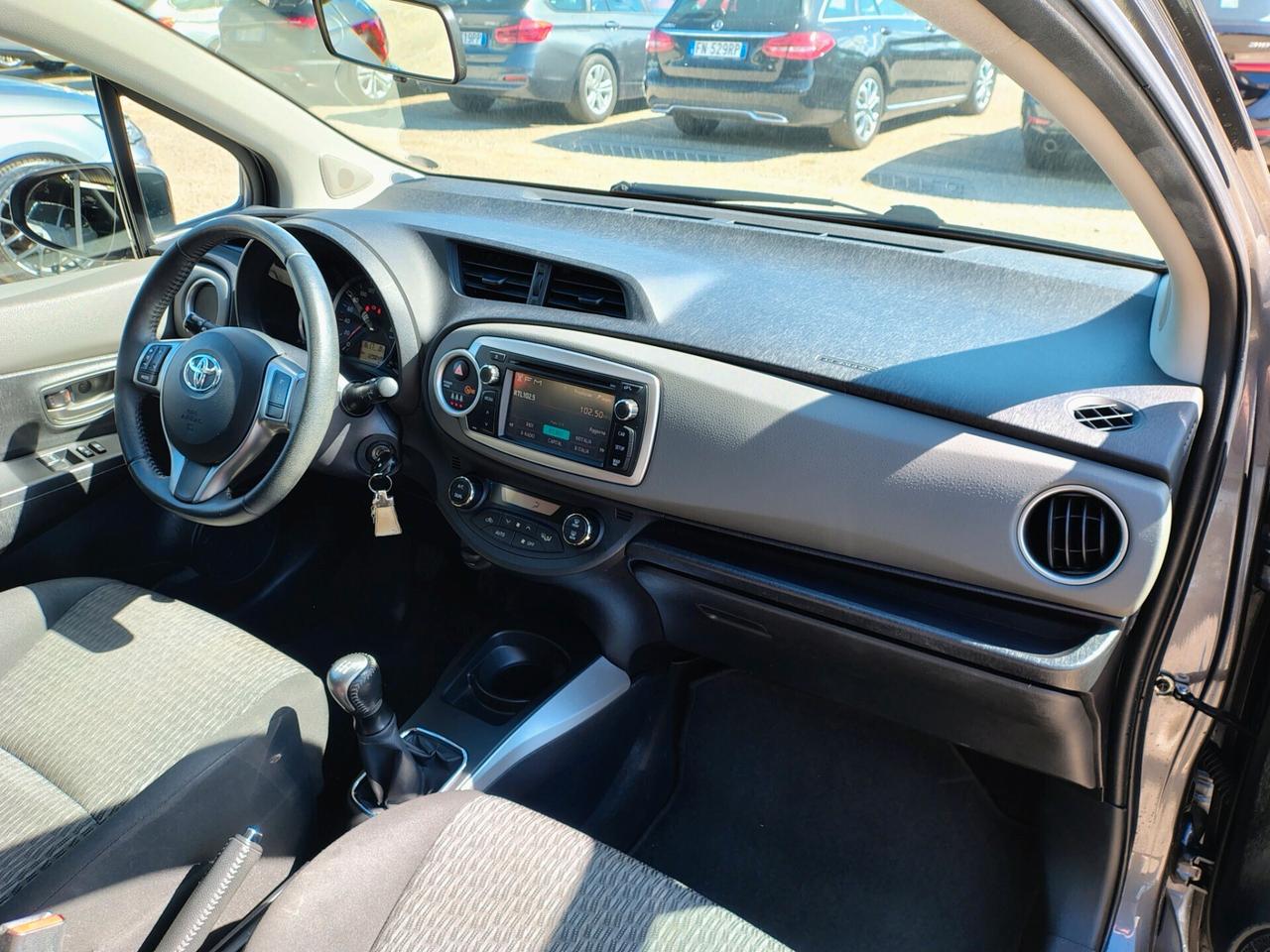 Toyota Yaris 1.0 5 porte Lounge