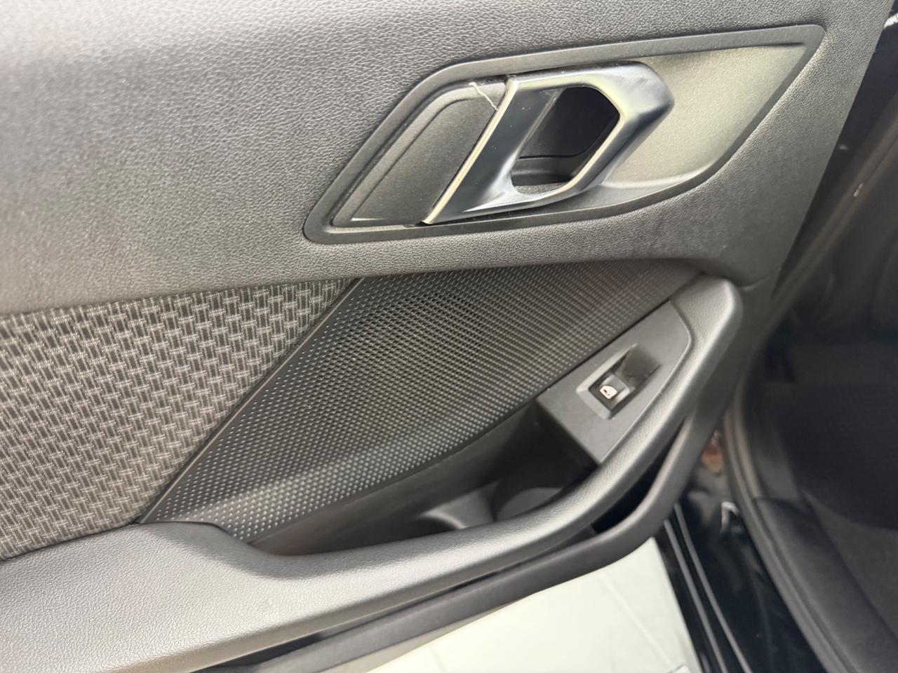 Bmw 116d 5p. Advantage Automatica