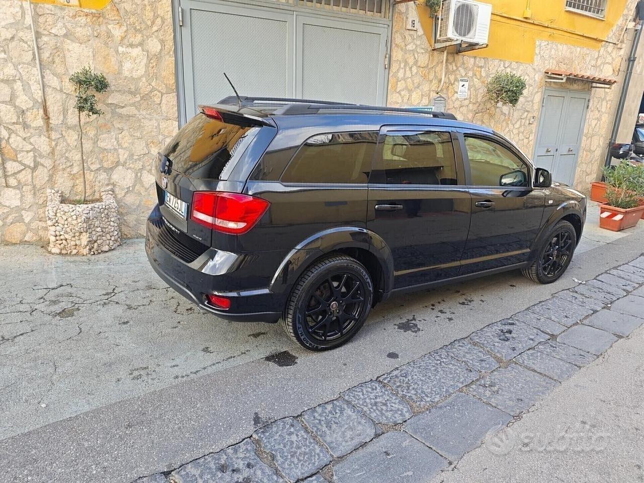 Fiat Freemont 2.0 Mjt 170 CV 4x4 aut. Black Code