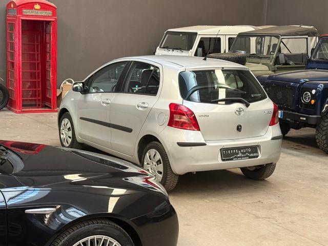 TOYOTA Yaris 1.0 5 porte Sol