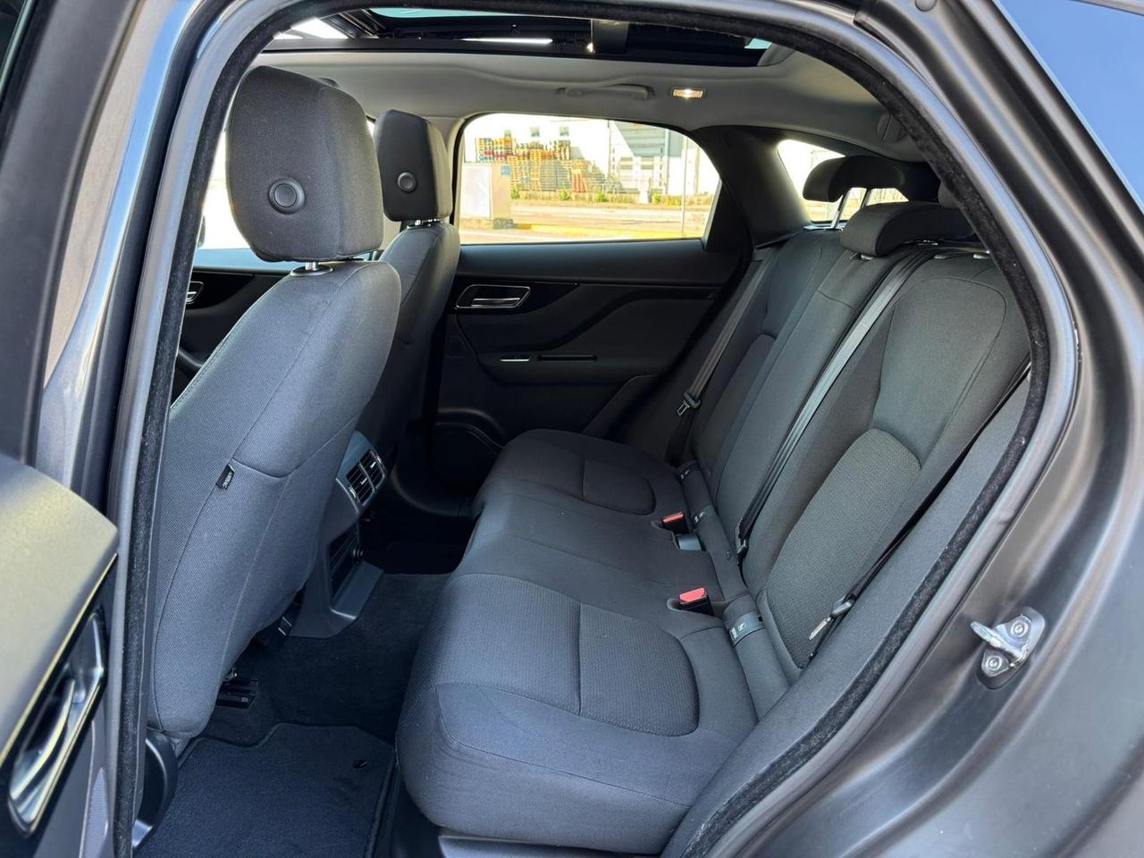 Jaguar F-Pace 2.0 D 180 CV AWD Motore da Controllare